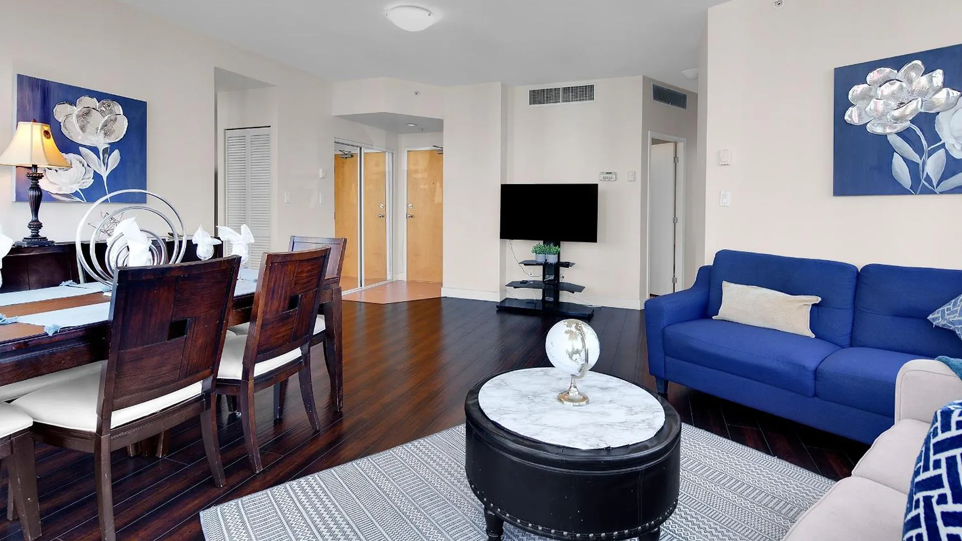 Διαμέρισμα Breathtaking Downtown Condo With Stunning Harbor Views! Βανκούβερ
