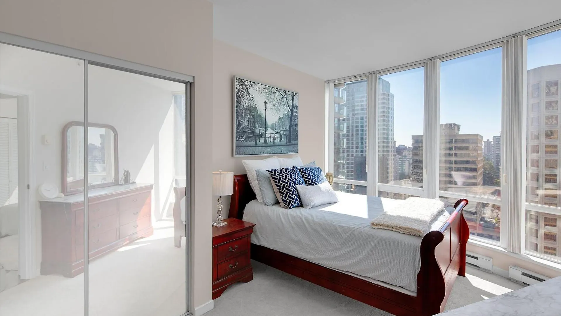 Breathtaking Downtown Condo With Stunning Harbor Views! Βανκούβερ 0*,