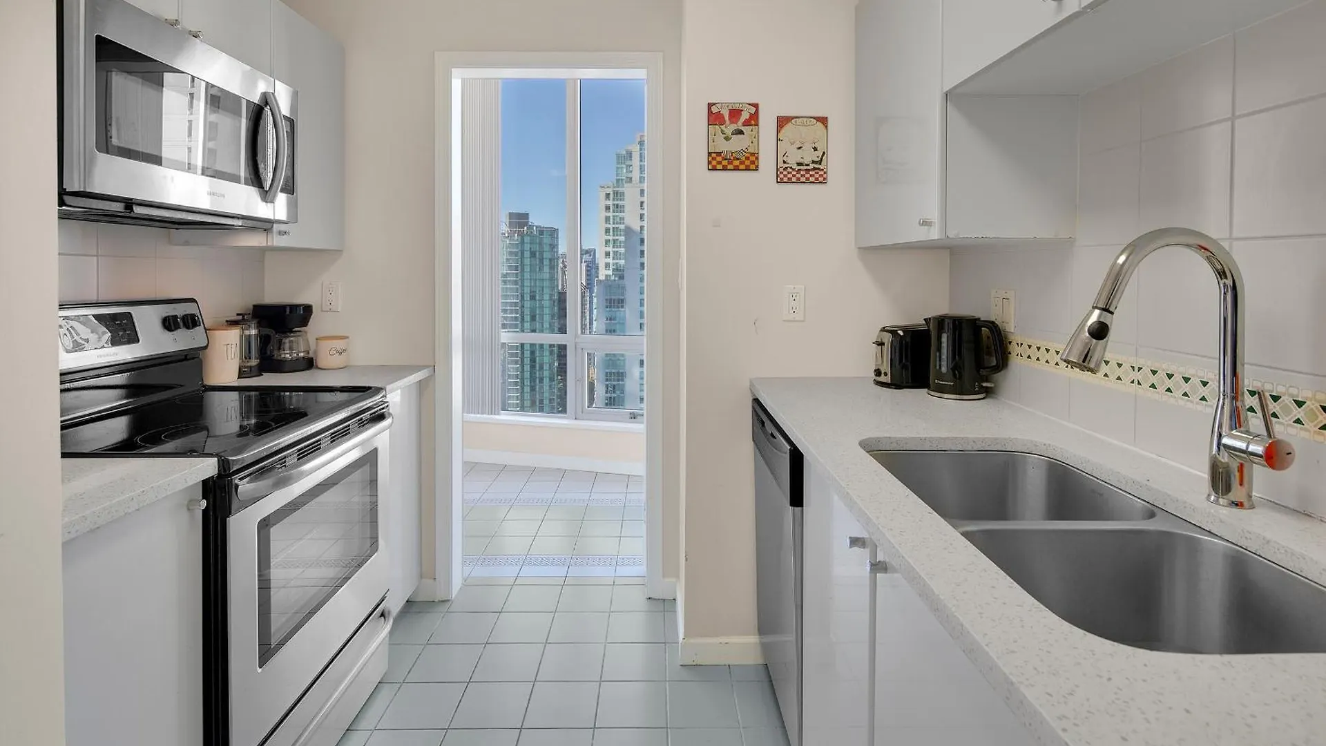 Breathtaking Downtown Condo With Stunning Harbor Views! Βανκούβερ